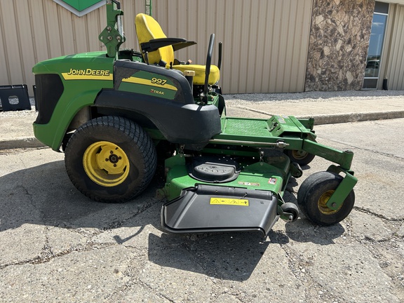 2008 John Deere 997 Mower/Zero Turn