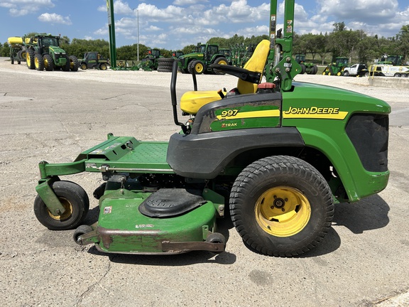 2008 John Deere 997 Mower/Zero Turn