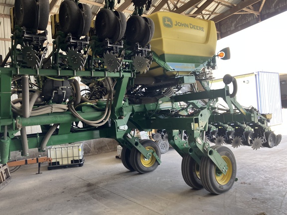 2024 John Deere 1795 Planter