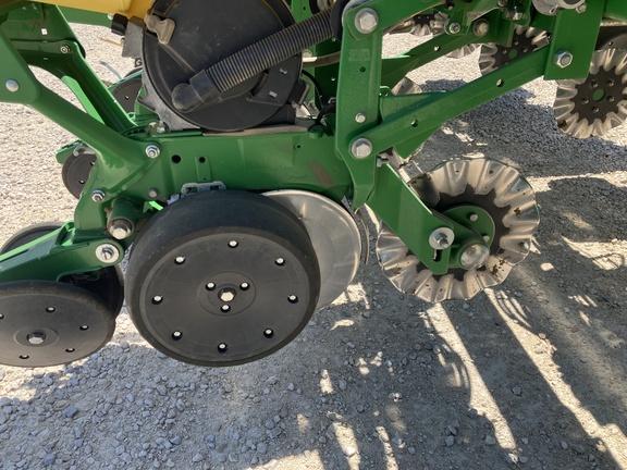 2023 John Deere 1775NT Planter