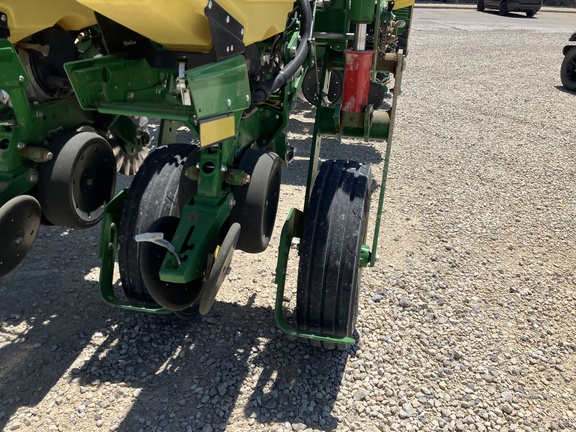 2023 John Deere 1775NT Planter