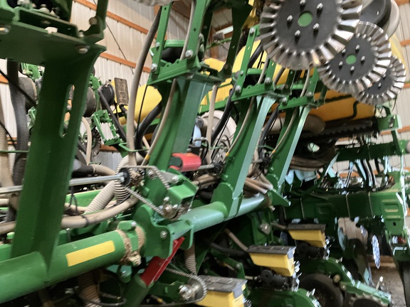 2021 John Deere 1795 Planter