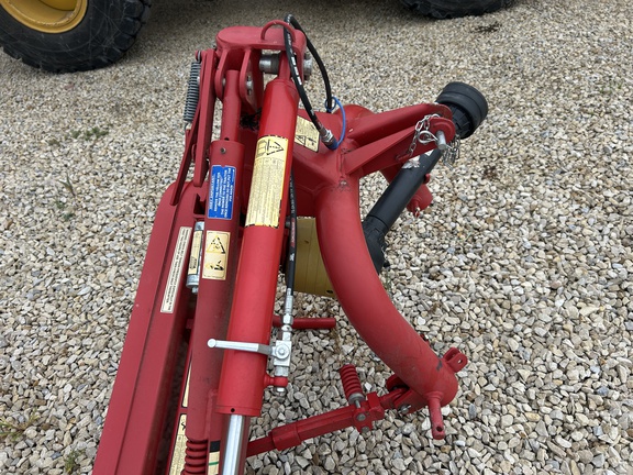 2021 Buhler Farm King MDN6 Mower