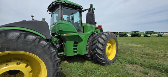 2023 John Deere 9R 640 Tractor 4WD