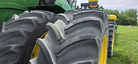 2023 John Deere 9R 640 Tractor 4WD