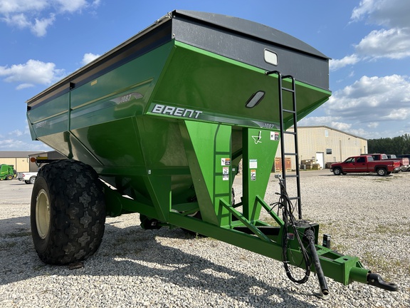 2012 Brent 1082 Grain Cart