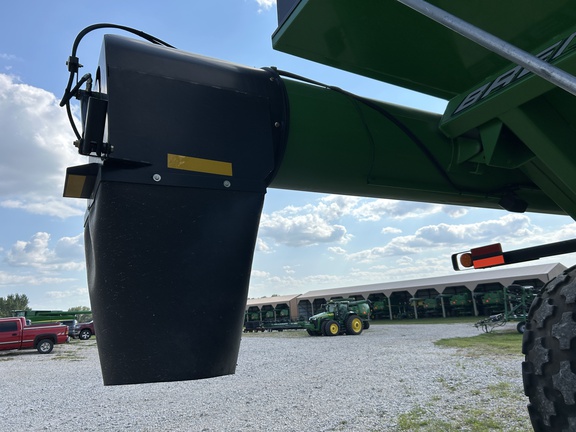 2012 Brent 1082 Grain Cart