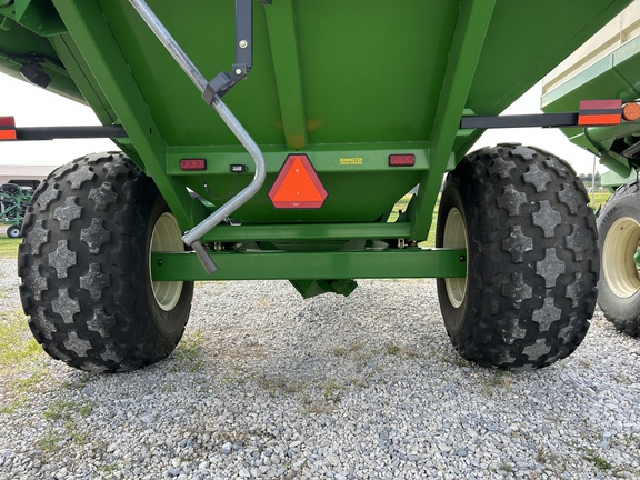 2012 Brent 1082 Grain Cart