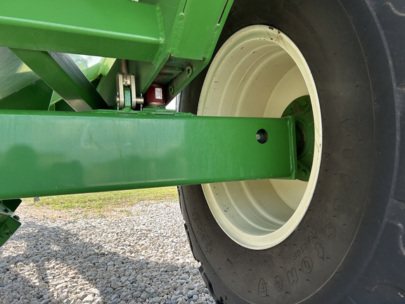 2012 Brent 1082 Grain Cart