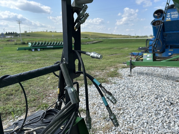 2012 Brent 1082 Grain Cart