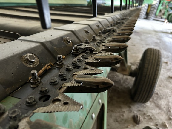 2022 John Deere RD40F Header Combine