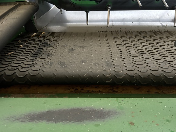 2022 John Deere RD40F Header Combine