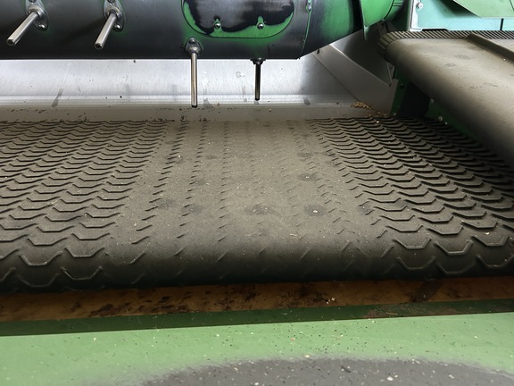 2022 John Deere RD40F Header Combine