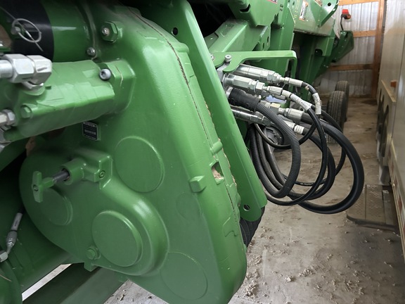 2022 John Deere RD40F Header Combine