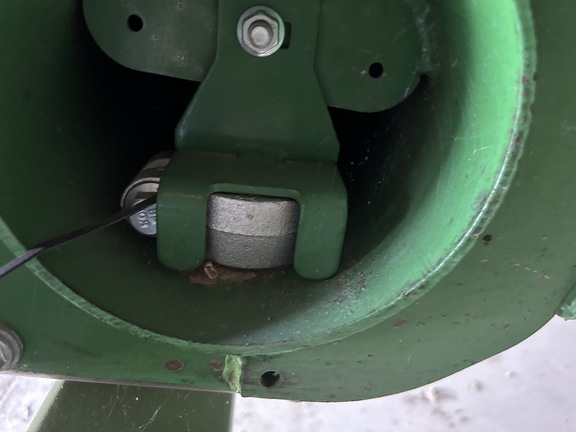 2022 John Deere RD40F Header Combine