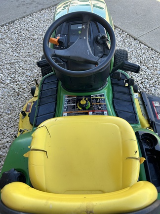 2010 John Deere X320 Garden Tractor