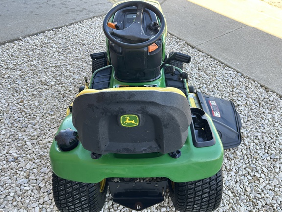 2010 John Deere X320 Garden Tractor