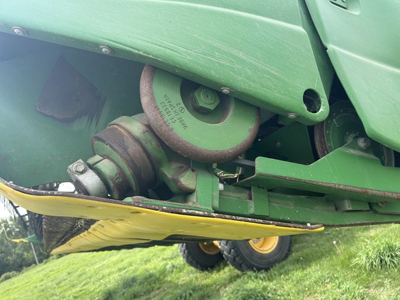 2011 John Deere 635F Header Combine