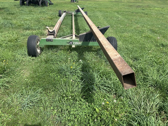 E-Z Trail 672 Header Transport