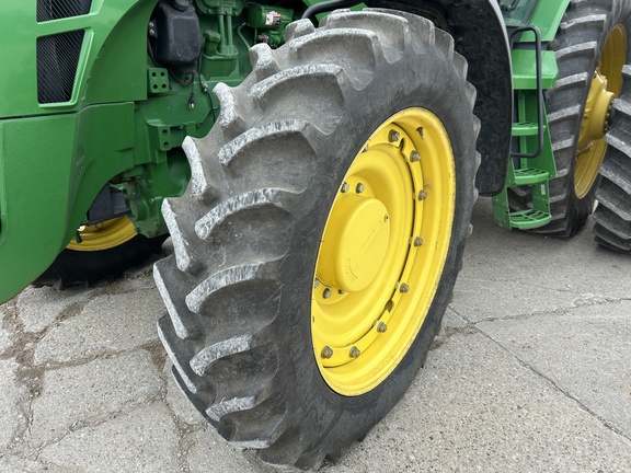 2010 John Deere 8270R Tractor