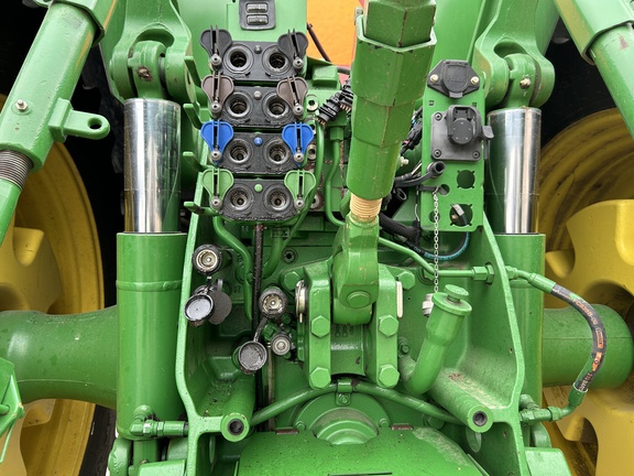 2010 John Deere 8270R Tractor