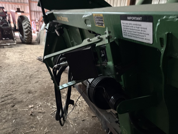 2025 John Deere CR 8 Header Corn Head