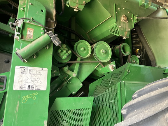 2022 John Deere S770 Combine