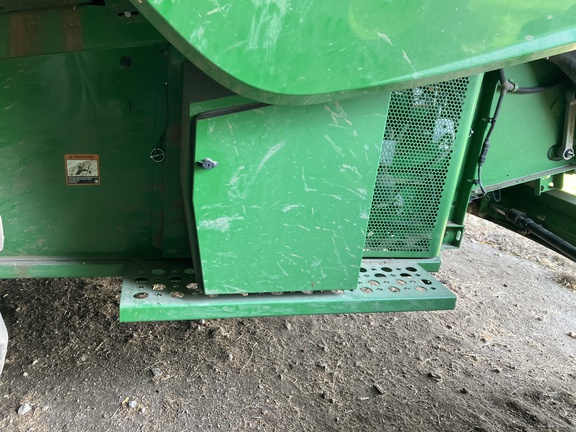2022 John Deere S770 Combine