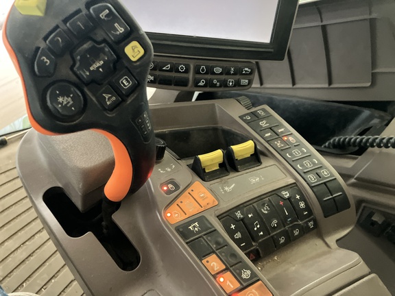 2022 John Deere S770 Combine