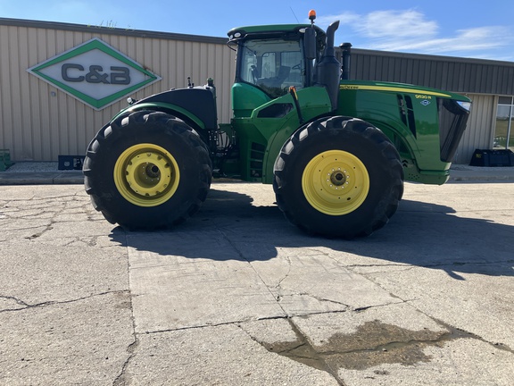 2020 John Deere 9520R Tractor 4WD