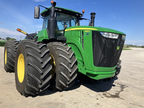 2020 John Deere 9520R Tractor 4WD