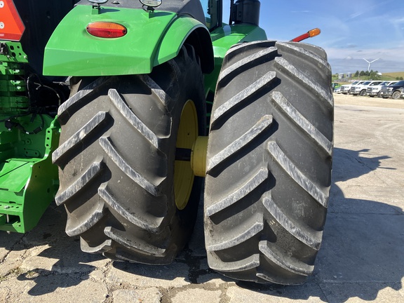 2020 John Deere 9520R Tractor 4WD