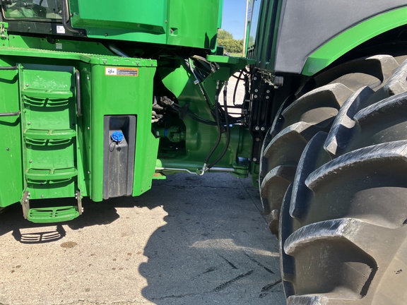 2020 John Deere 9520R Tractor 4WD