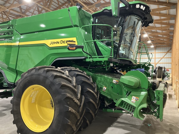 2024 John Deere X9 1000 Combine