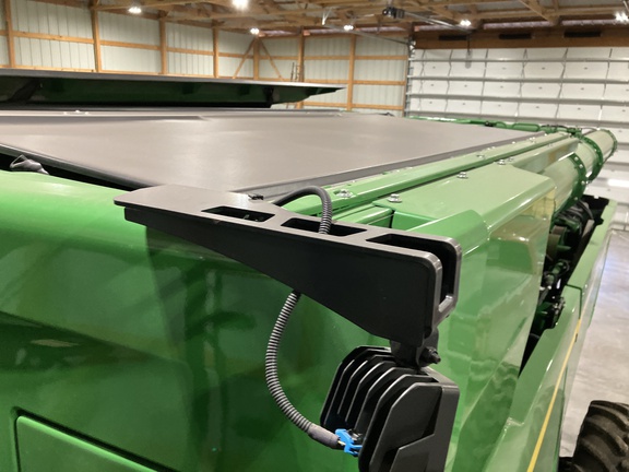 2024 John Deere X9 1000 Combine