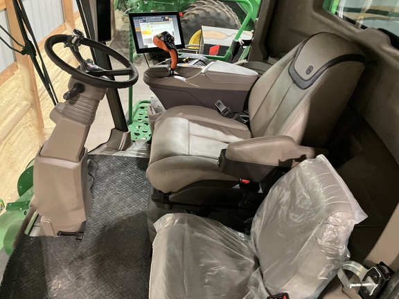 2024 John Deere X9 1000 Combine