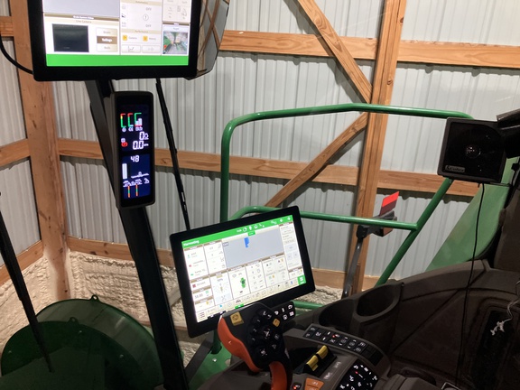 2024 John Deere X9 1000 Combine