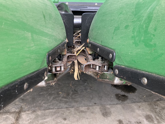 2012 John Deere 608C Header Corn Head