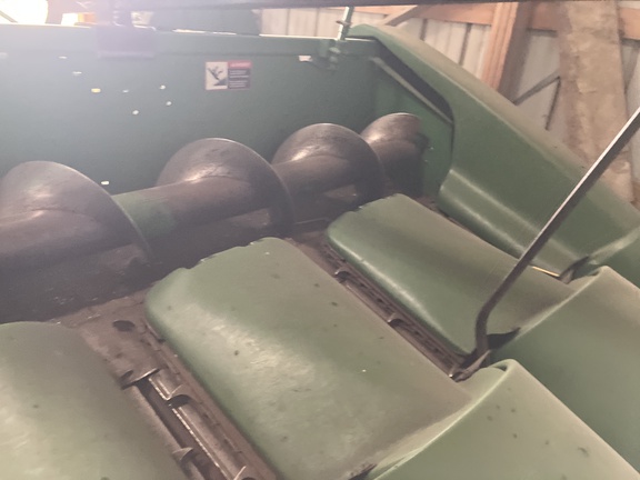 2004 John Deere 893 Header Corn Head