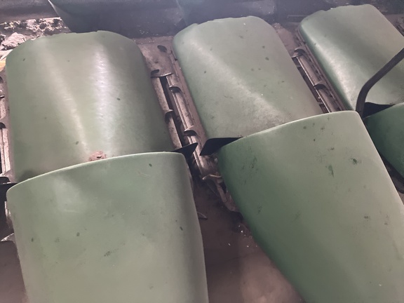 2004 John Deere 893 Header Corn Head