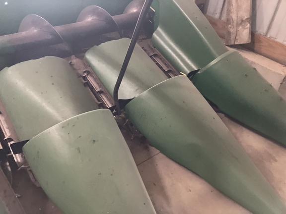 2004 John Deere 893 Header Corn Head