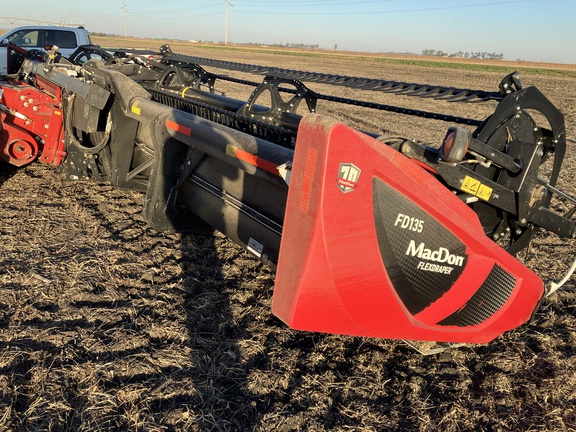 2019 MacDon FD135 Header Combine
