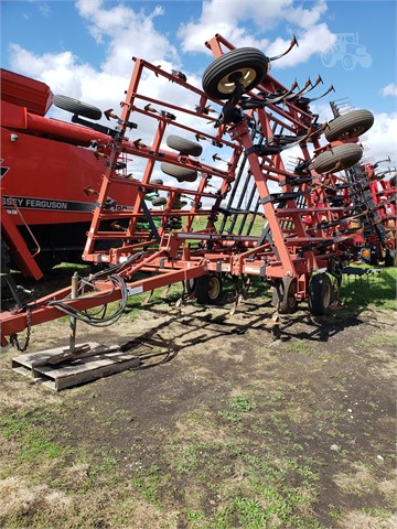 Brent HVC2000 Field Cultivator