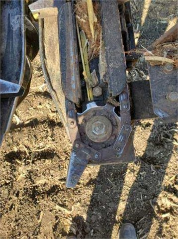 2005 Challenger CH1230 Header Combine