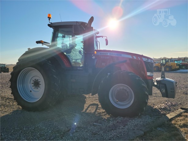 2016 Misc 8737 Tractor