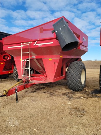 2012 Misc 710 Grain Cart