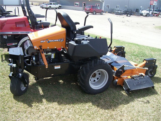 2011 Woods FZ23B Mower/Front Deck