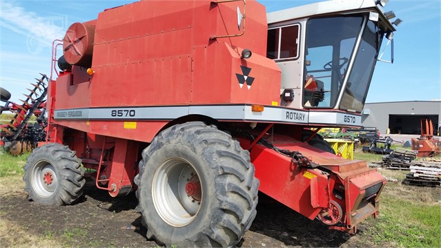 1990 Misc 8570 Combine