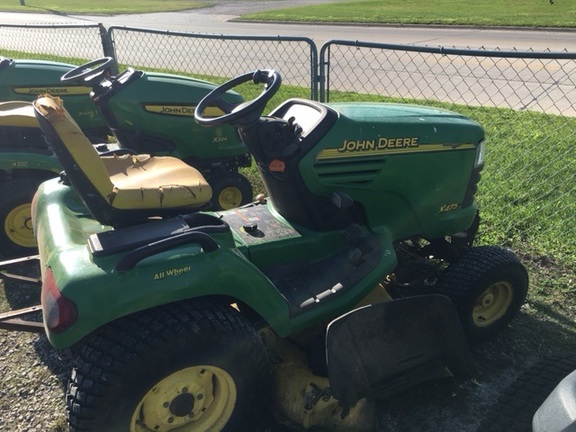 2006 John Deere X475 Garden Tractor