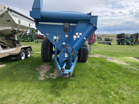 1995 Kinze 640 Grain Cart